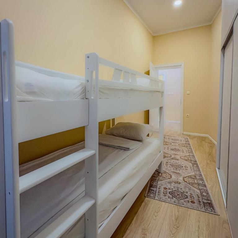 Spacious City Center Residence - Apartman - 14