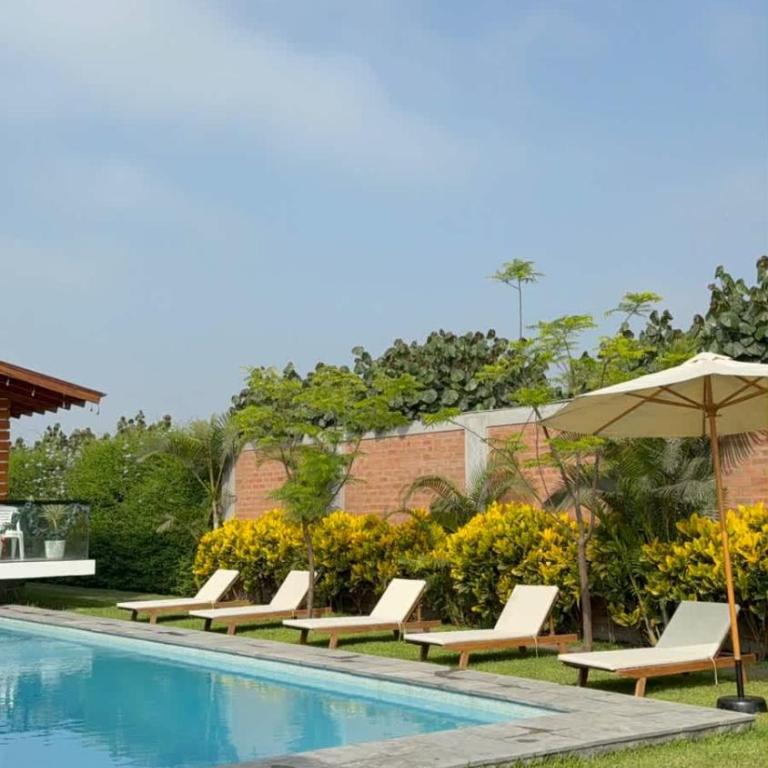 Spacious Home 4BR with Pool in Pachacamac - Vacation Home - 40