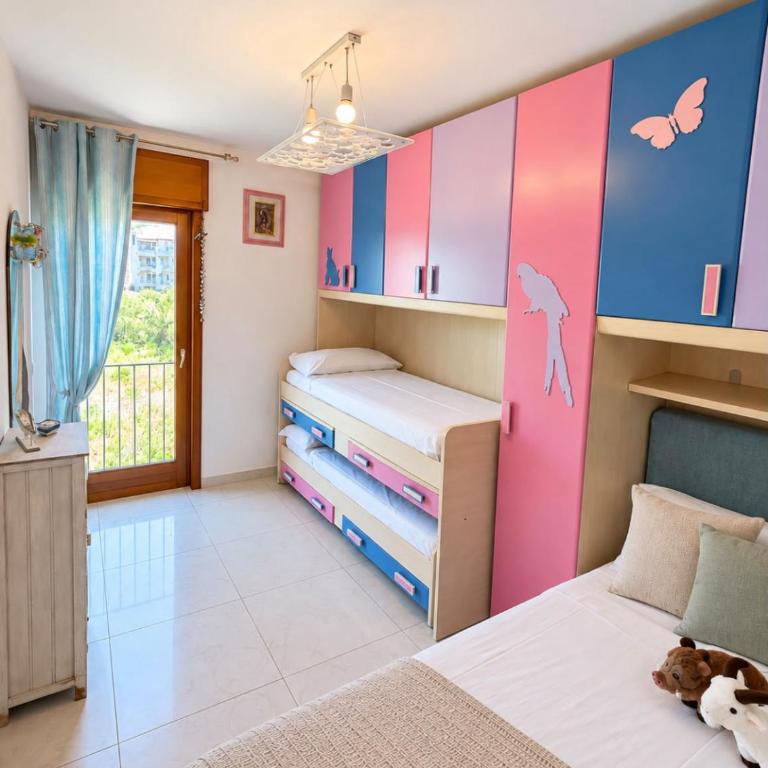 Marlena Apartment Trilocale 5 min dal mare con parcheggio privato - Appartamento con 2 Camere da Letto - 3