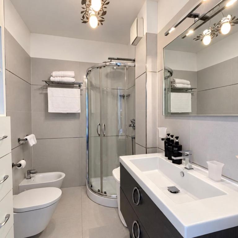 Marlena Apartment Trilocale 5 min dal mare con parcheggio privato - Appartamento con 2 Camere da Letto - 5