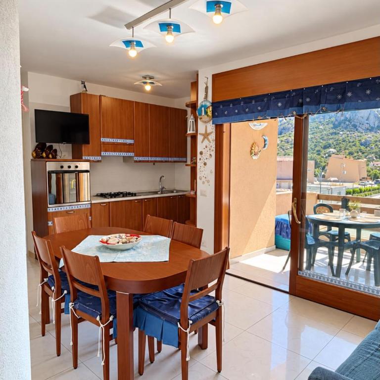 Marlena Apartment Trilocale 5 min dal mare con parcheggio privato - Appartamento con 2 Camere da Letto - 2