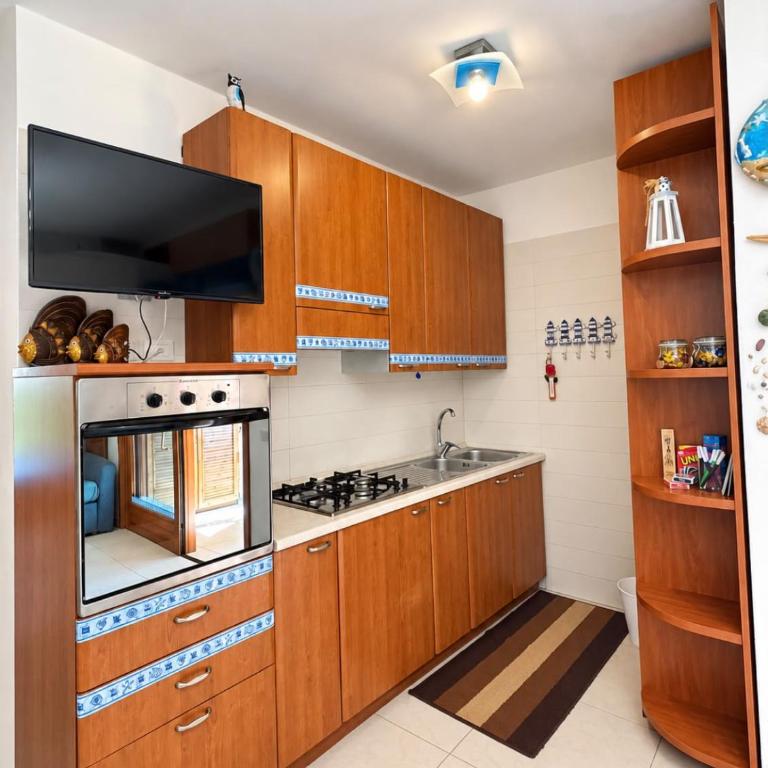 Marlena Apartment Trilocale 5 min dal mare con parcheggio privato - Appartamento con 2 Camere da Letto - 7