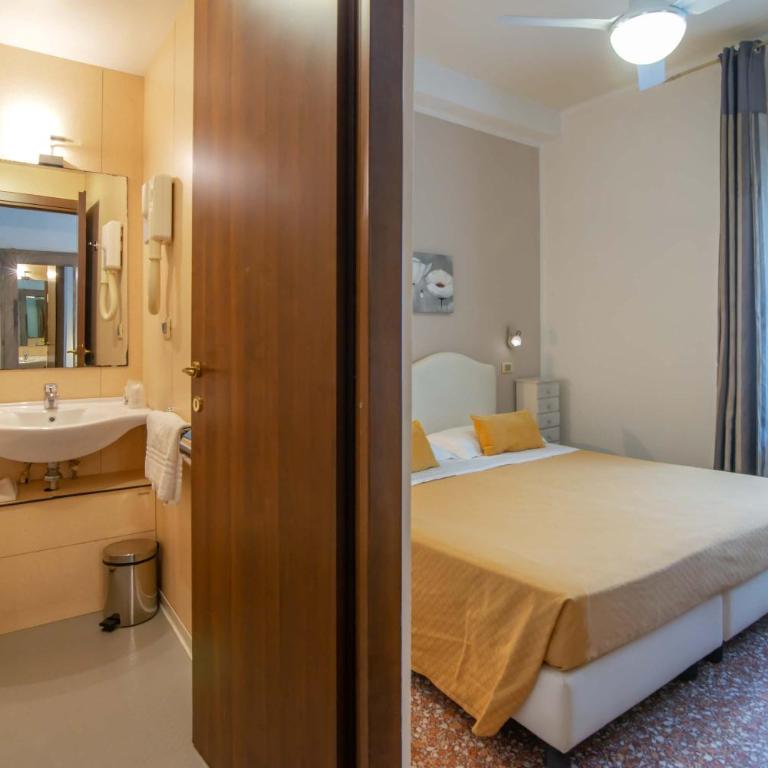 Hotel Gabbiano - Double Room - 8