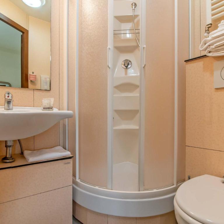 Hotel Gabbiano - Triple Room - 17