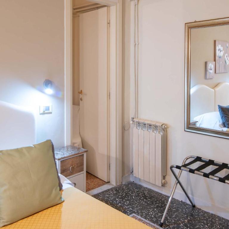 Hotel Gabbiano - Triple Room - 6