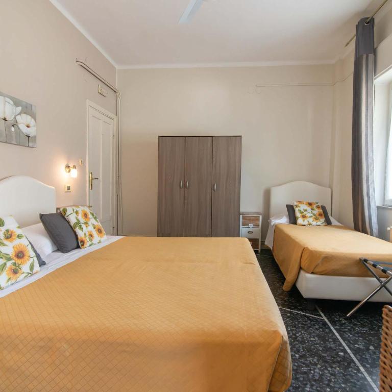 Hotel Gabbiano - Triple Room - 8