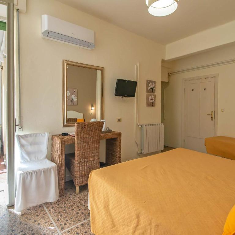 Hotel Gabbiano - Triple Room - 14