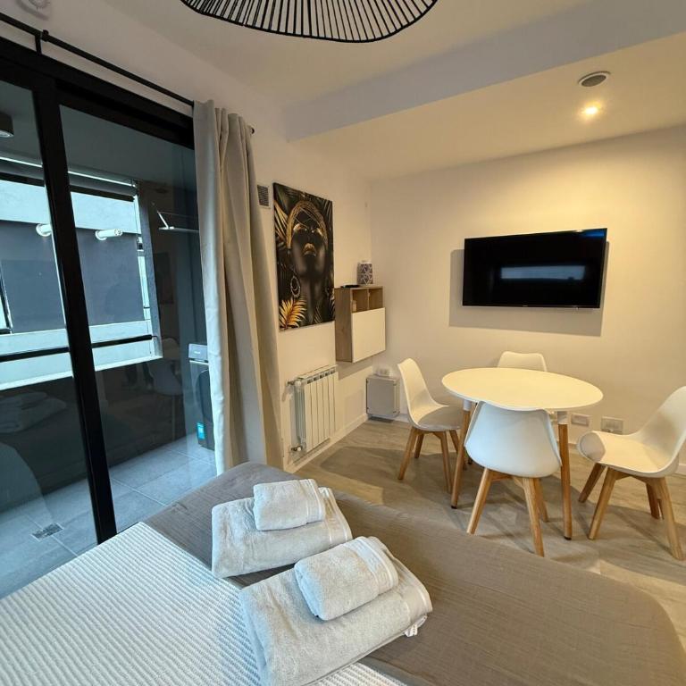 Moderno Estudio con Pileta en Colegiales - Apartamento de 1 dormitorio - 14