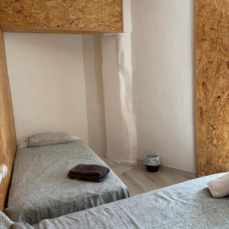 Backpackers La Gaditana - Habitación Triple - 2