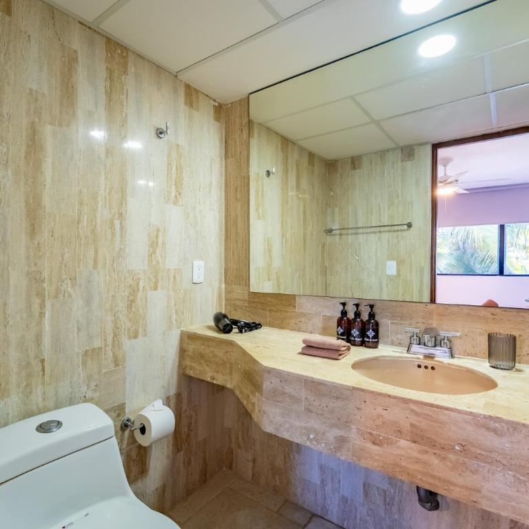 Departamentos Hopelchen - Vista y acceso al mar - Apartamento - 17
