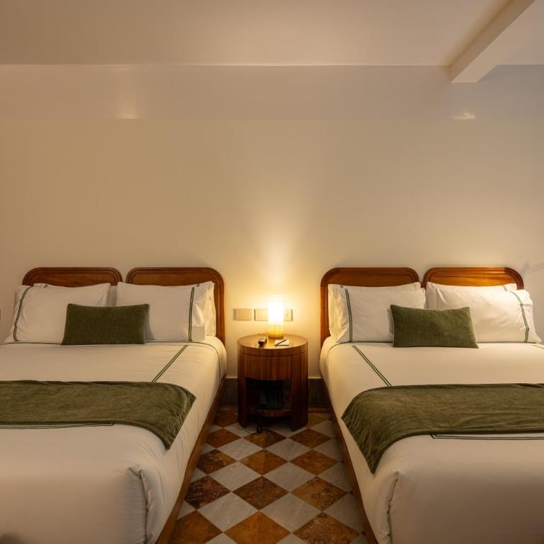 Hotel Dama - Suite Lit Queen-Size Deluxe - 3