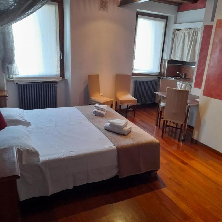 Marconi Rooms Alloggio Segreto - Deluxe Studio - 4