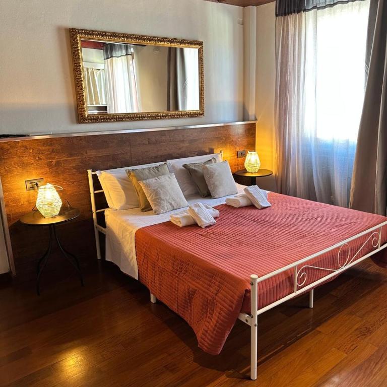 Marconi Rooms Alloggio Segreto - Deluxe Studio - 8