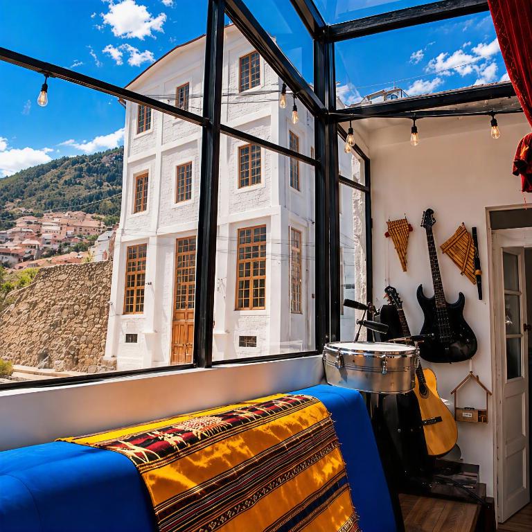 Inka Roof Hostel & Flashpackers Cusco - Bed in 6-Bed Female Dormitory Room - 12