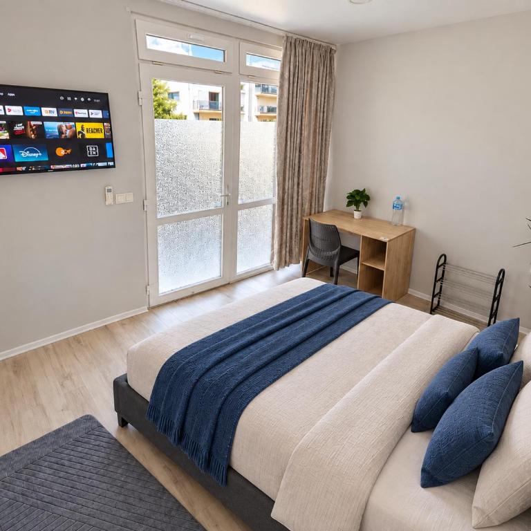 K Deluxe Private Rooms with Ensuite - MOSTAR - Deluks Dvokrevetna Soba s Bračnim Krevetom (2 odrasle osobe + 1 dete) - 4