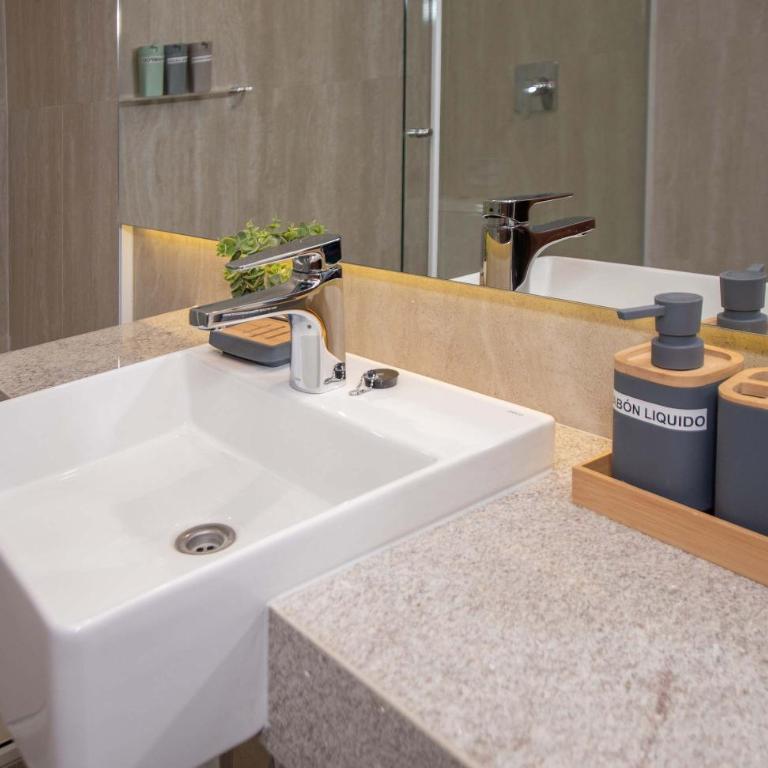Modern 1BR Mburucuya - Rooftop Pool and Parking - Apartamento - 25