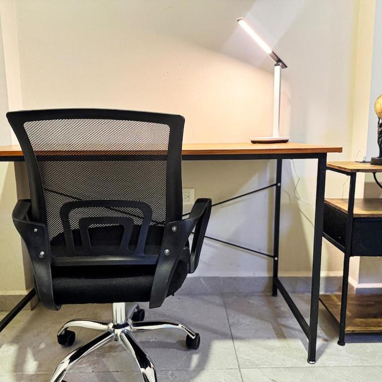 8min to US Consulate Fast WiFi Free Parking - Apartment - 7