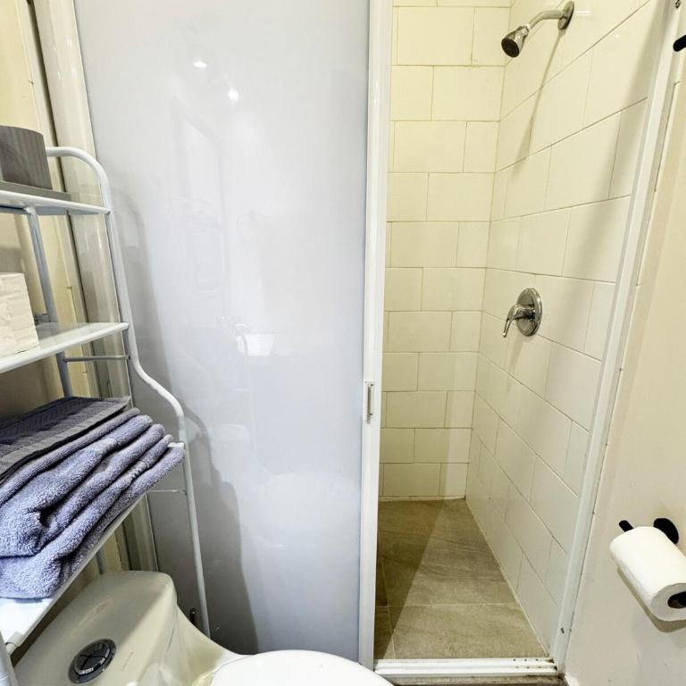 8min to US Consulate Fast WiFi Free Parking - Apartment - 10