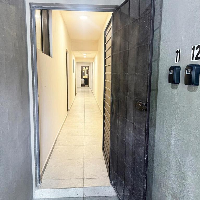 8min to US Consulate Fast WiFi Free Parking - Apartment - 15