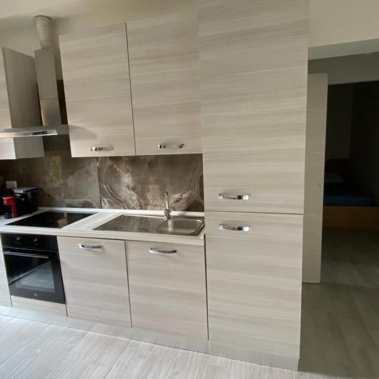 Dieci minuti dall Aereoporto - Appartamento con 1 Camera da Letto - 2