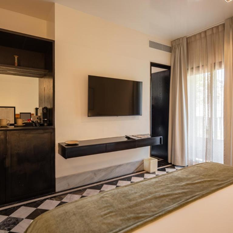 Hotel Dama - Chambre Lit King-Size Standard - 2