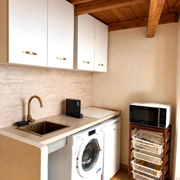 Kalma - Central Wooden Loft - One-Bedroom Apartment - 1