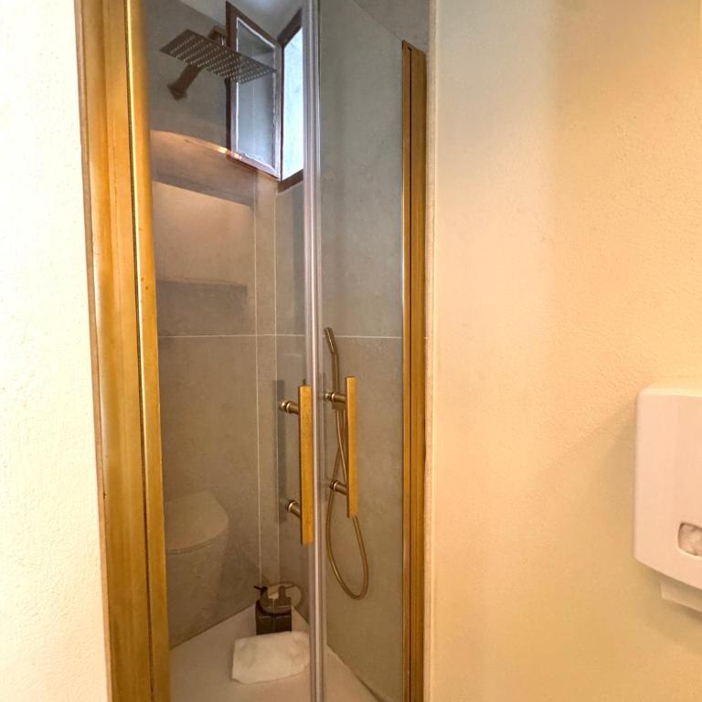 Kalma - Central Wooden Loft - One-Bedroom Apartment - 2