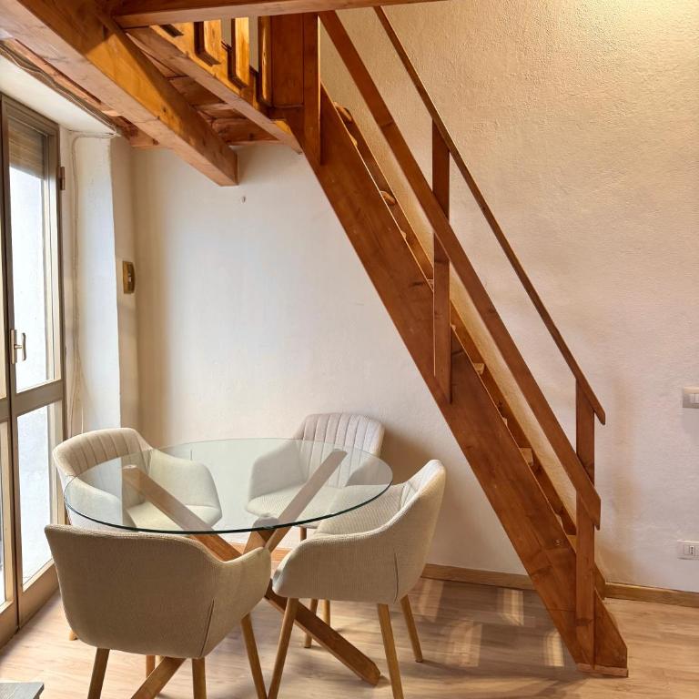 Kalma - Central Wooden Loft - One-Bedroom Apartment - 6