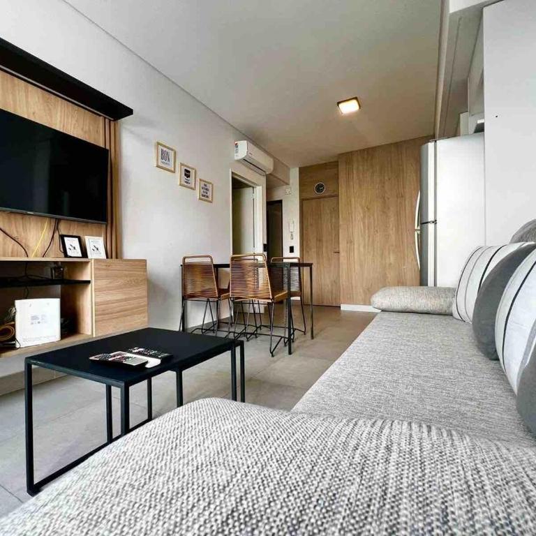 Departamento Luminoso en Excelente Ubicación - Apartamento de 2 dormitorios - 1