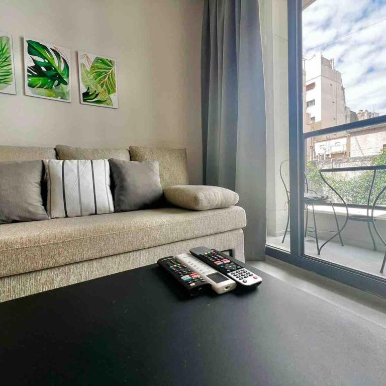 Departamento Luminoso en Excelente Ubicación - Apartamento de 2 dormitorios - 4