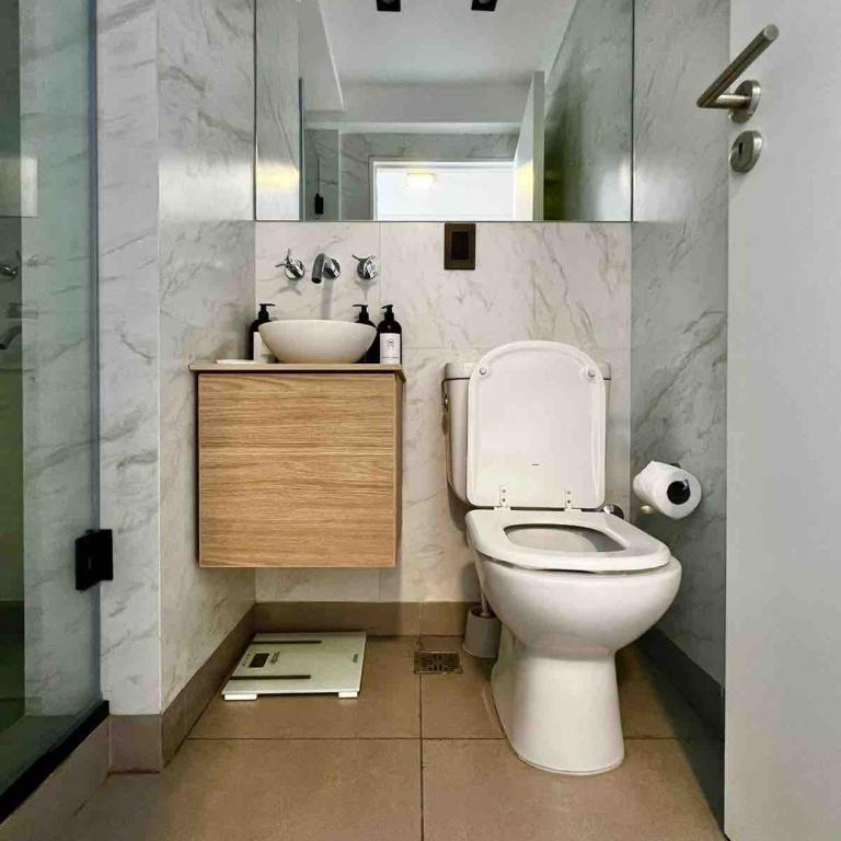Departamento Luminoso en Excelente Ubicación - Apartamento de 2 dormitorios - 10