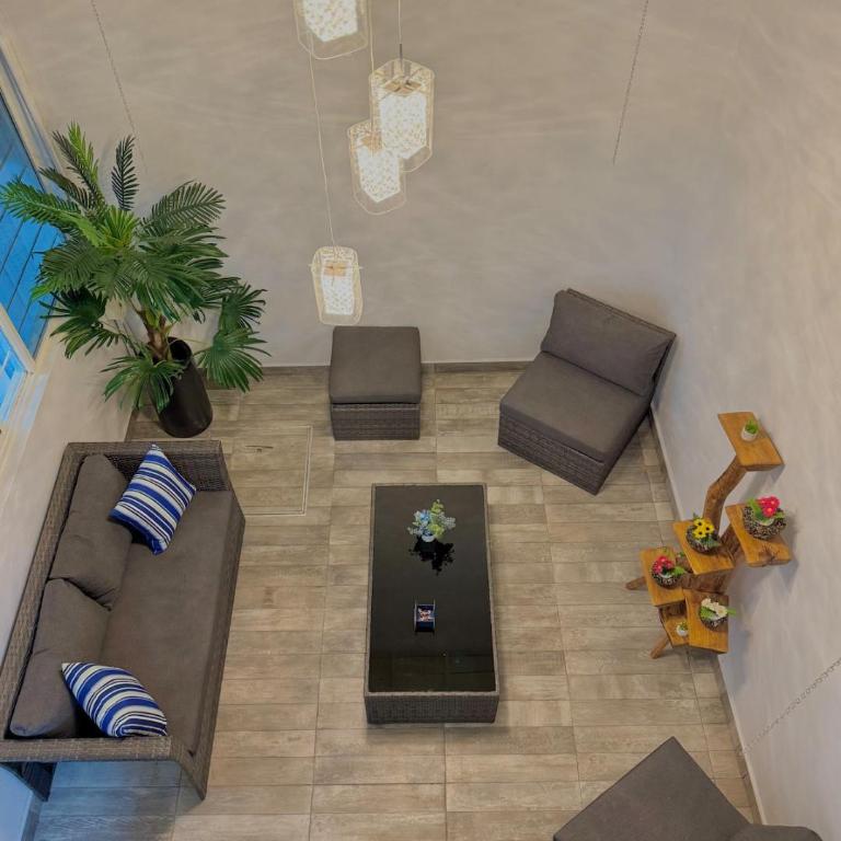 Casa Lienzo - Three-Bedroom Apartment - 11