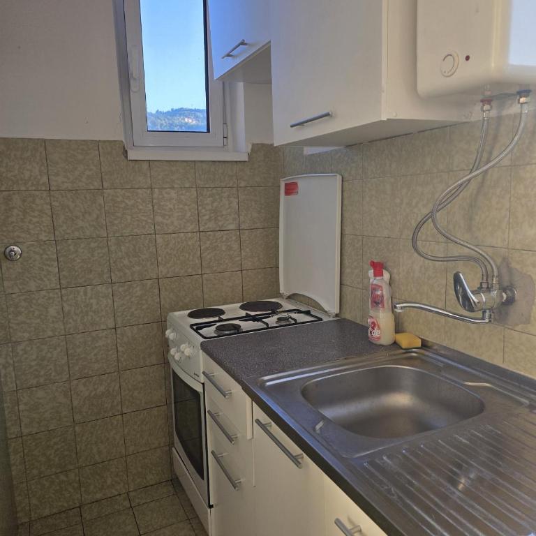 Loga Apartment - Apartman sa 2 Spavaće Sobe i Balkonom - 9