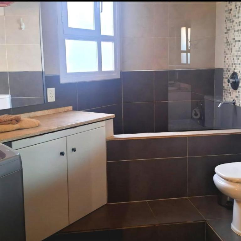 Hermoso depto Rincon de Emilio, nqn capital - Apartamento de 1 dormitorio - 9