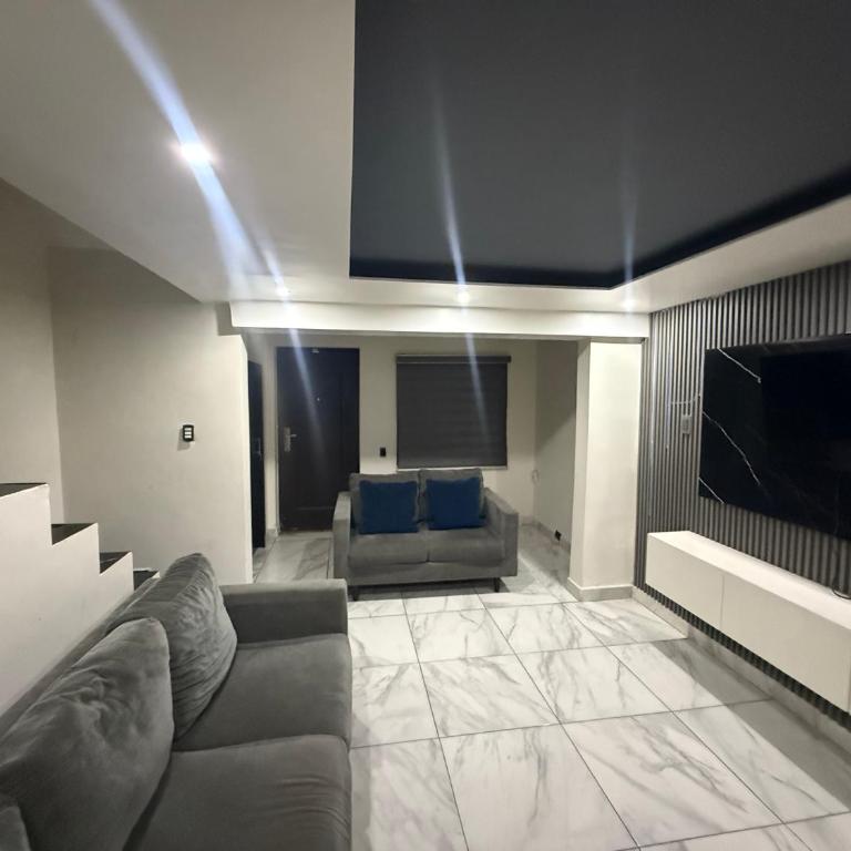 Casa frente ah consulado americano y línea de otay 5 min aeropuerto - Apartamento de 2 dormitorios - 3