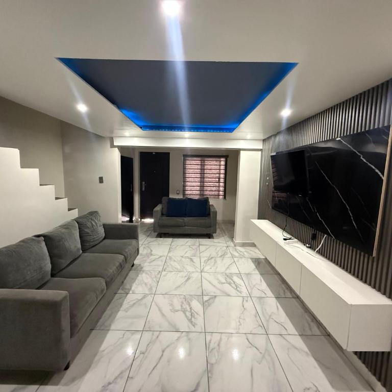 Casa frente ah consulado americano y línea de otay 5 min aeropuerto - Apartamento de 2 dormitorios - 1
