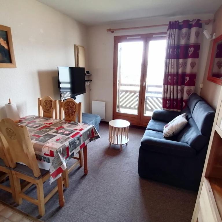 Appartement lumineux Accès direct aux pistes Balcon - Apartment mit 1 Schlafzimmer - 2