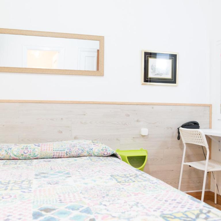 Rey Fernando - Habitación Individual con baño privado - 9