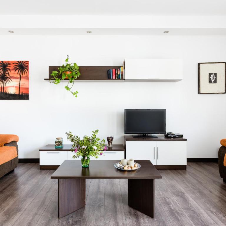 Ca Sa Padrina by LOCALITE - Two-Bedroom House - 11