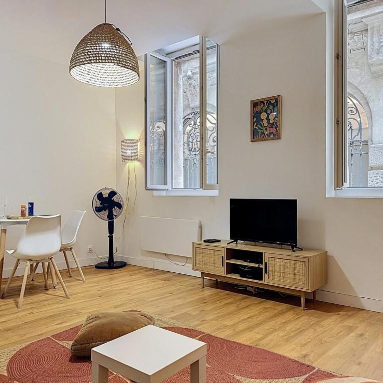 Cozy Studio - Old Port 100m - Spacious - Central - One-Bedroom Apartment - 4