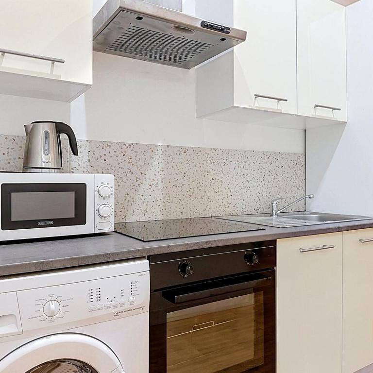 Cozy Studio - Old Port 100m - Spacious - Central - One-Bedroom Apartment - 14