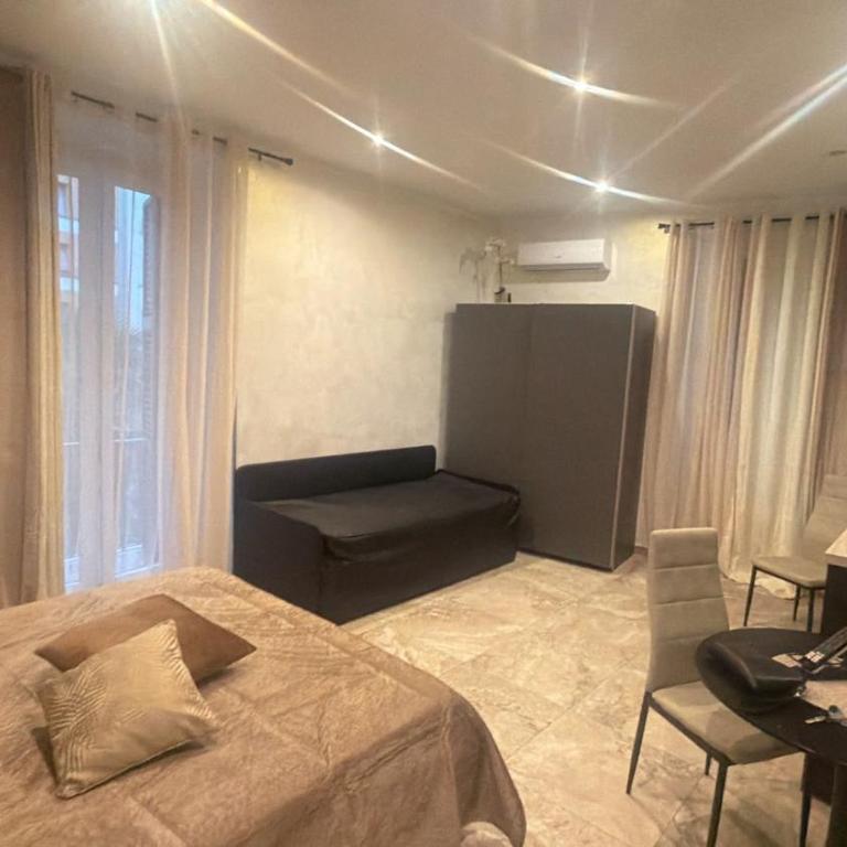 Aeterna Roma Sapienza Suites - Camera Tripla Standard - 4