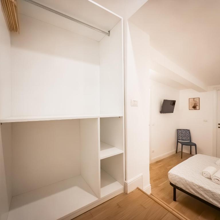 RRRapido Apartments - Via Mercato 24 - Camera Matrimoniale - 7