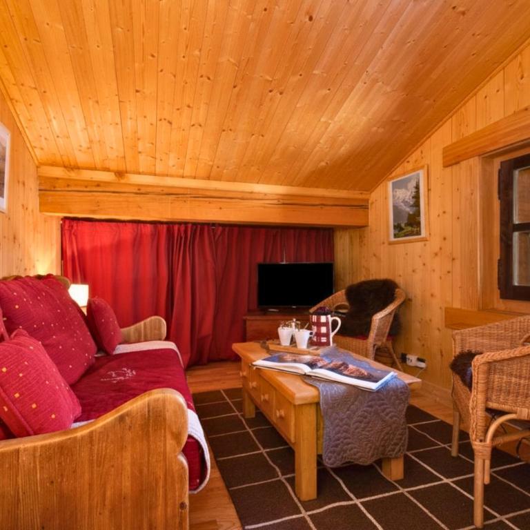Le Chalet au Tour, Mont Blanc Views & Family Stay Ski IN/ Ski Out - Happy Rentals - Apartment mit Blick auf die Berge - 13