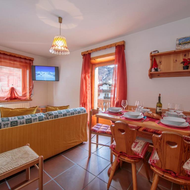 Martina Ski in - Ski out 50m - Happy Rentals - Apartment with Balcony - 1
