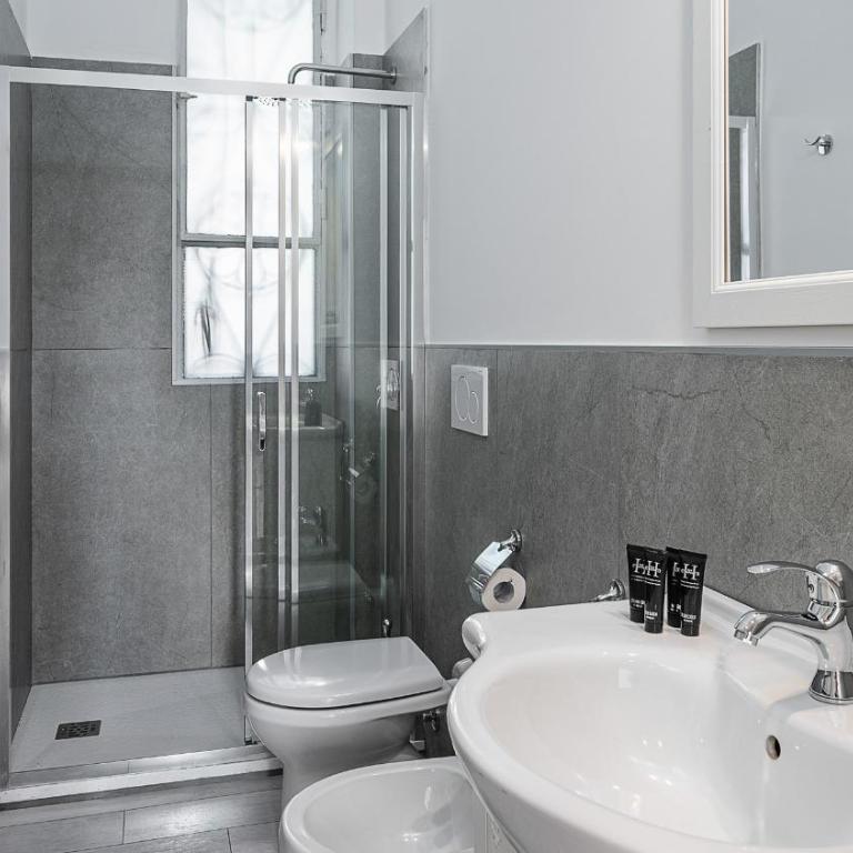 Classbnb - 4 Apartments - Milano Garibaldi - 5 min to Moscova M2 Green Line - Appartamento Deluxe con 2 Camere da Letto - 1