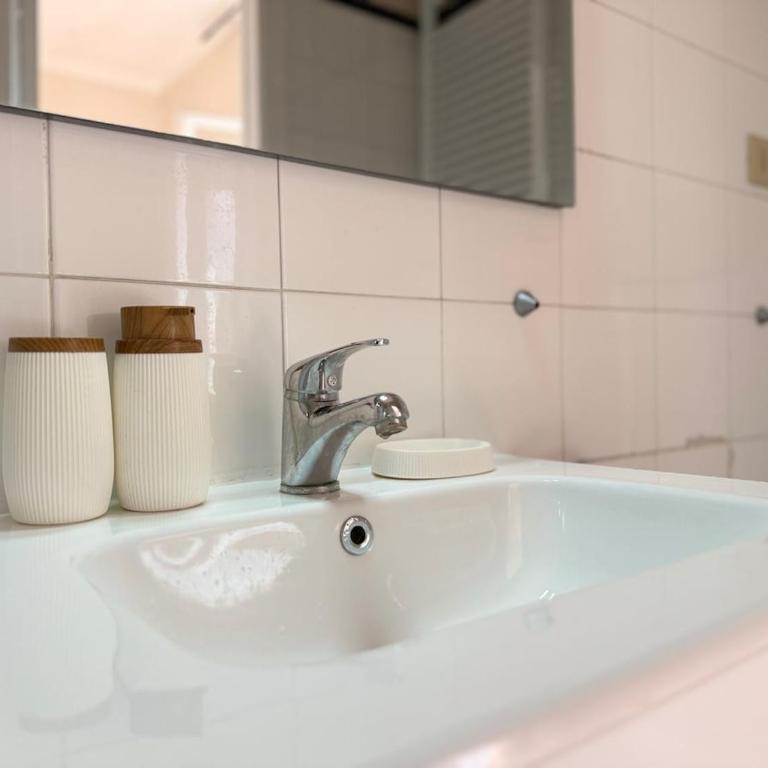Terrazza privata con vista vicino alla stazione - Appartamento con 1 Camera da Letto - 16