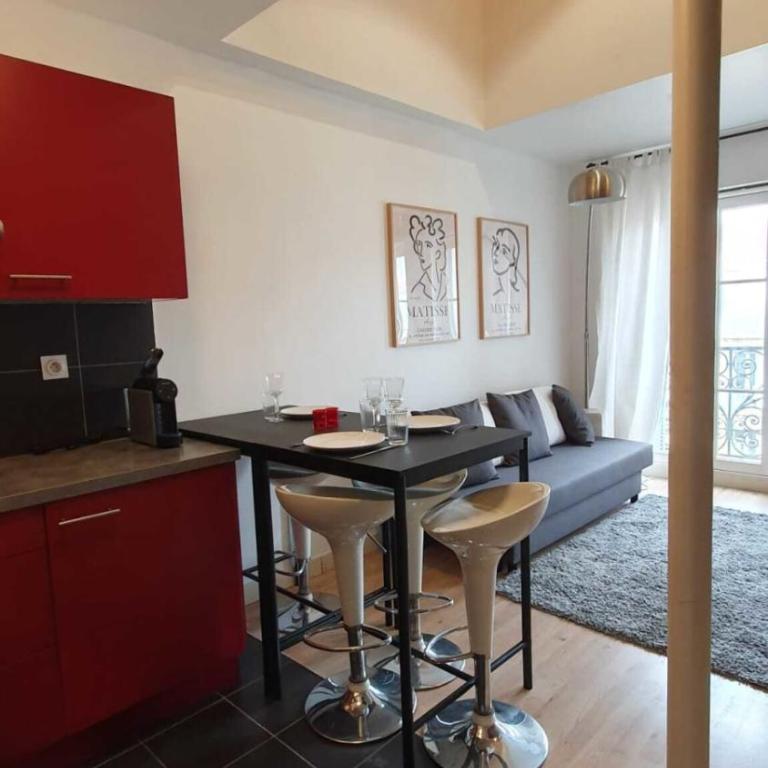 Duplex avec balcon au pied du Tramway République - Appartement - 19