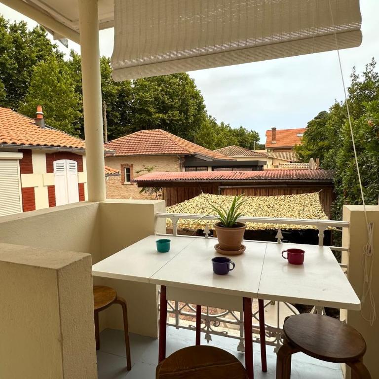 Maison proche plage avec terrasse et parking - Maison de Vacances - 1