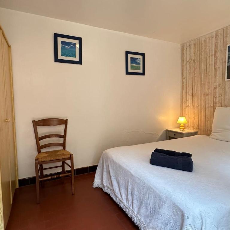 Maison proche plage avec terrasse et parking - Maison de Vacances - 13